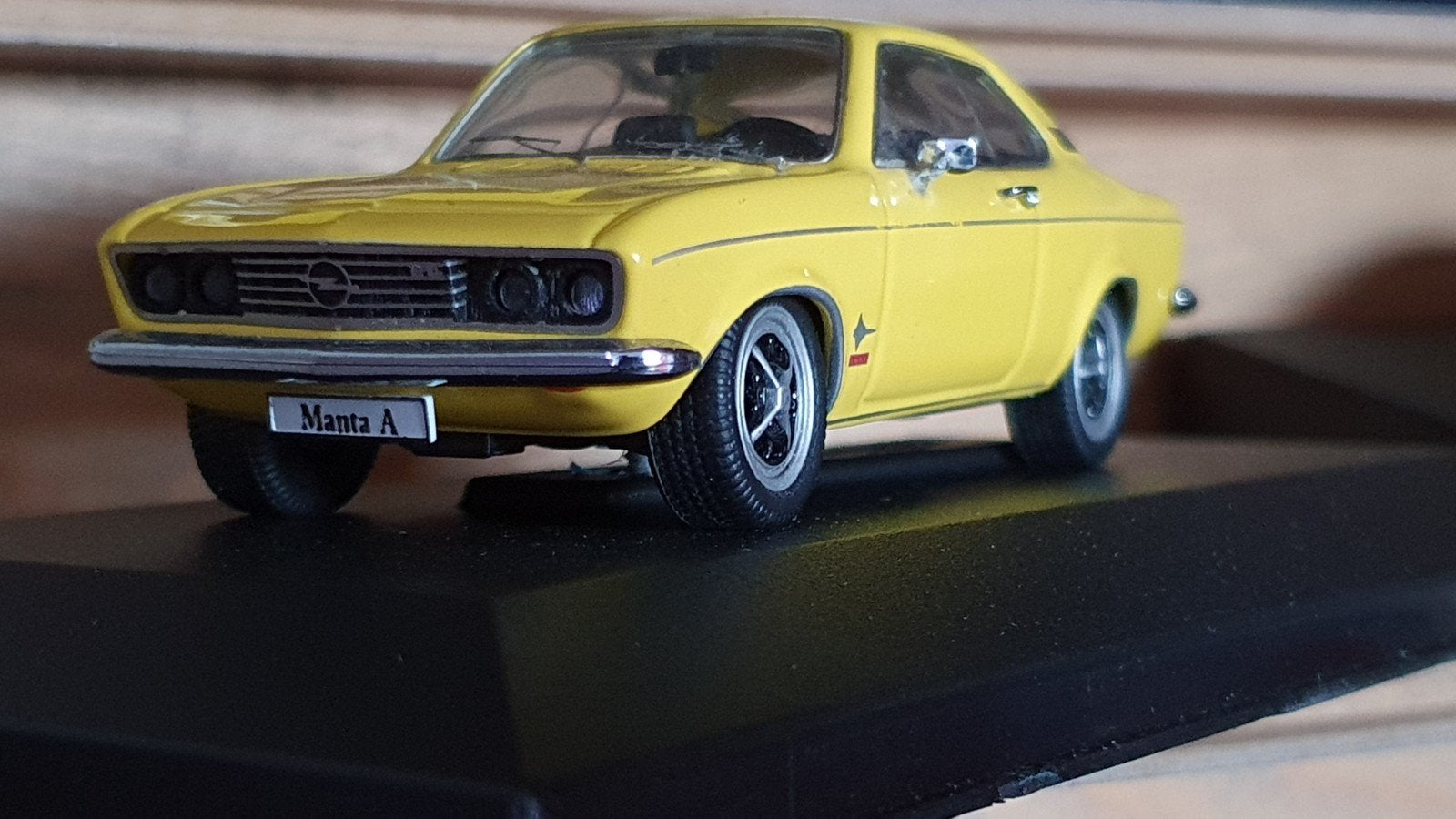 1/43 Opel Manta A (nr. 218), Ophalen of Verzenden, Schuco