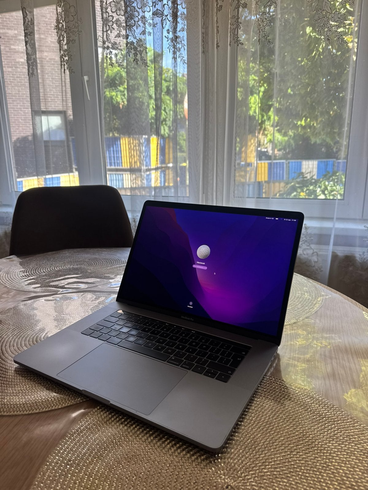 MacBook Pro 15 pouces, Enlèvement, Comme neuf, 15 pouces