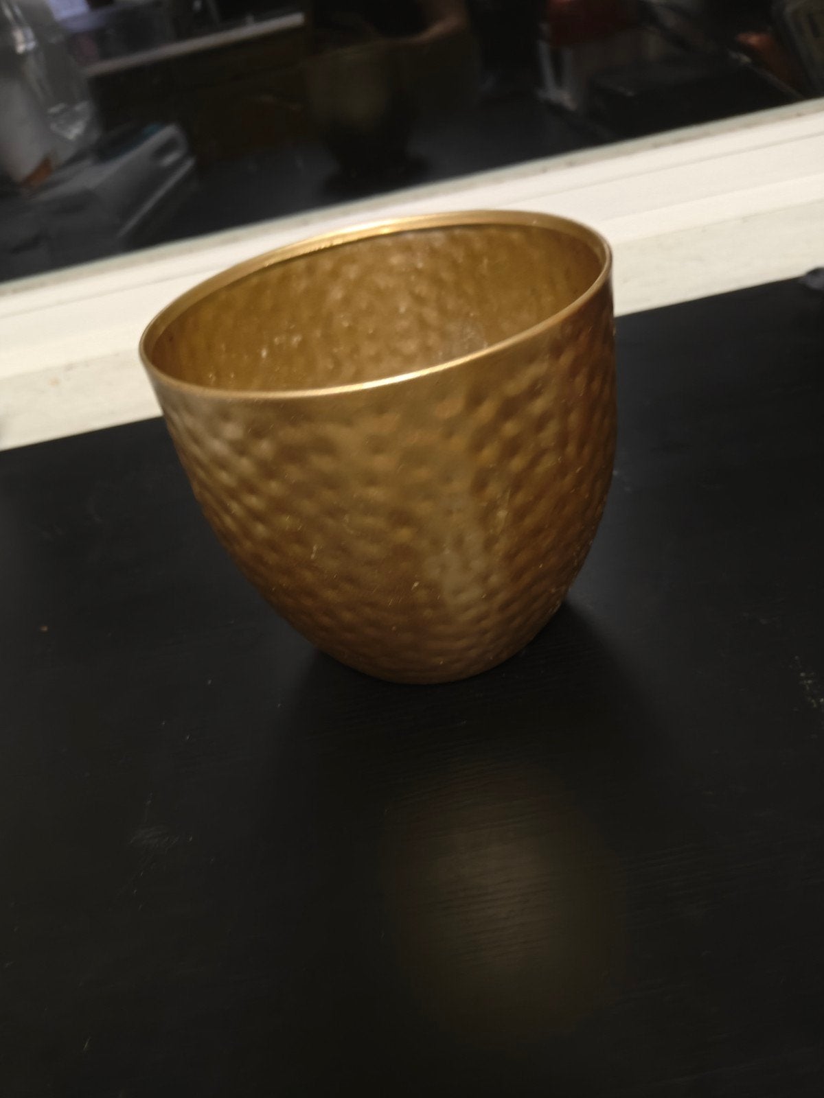 metalen gouden bloempot, Ophalen