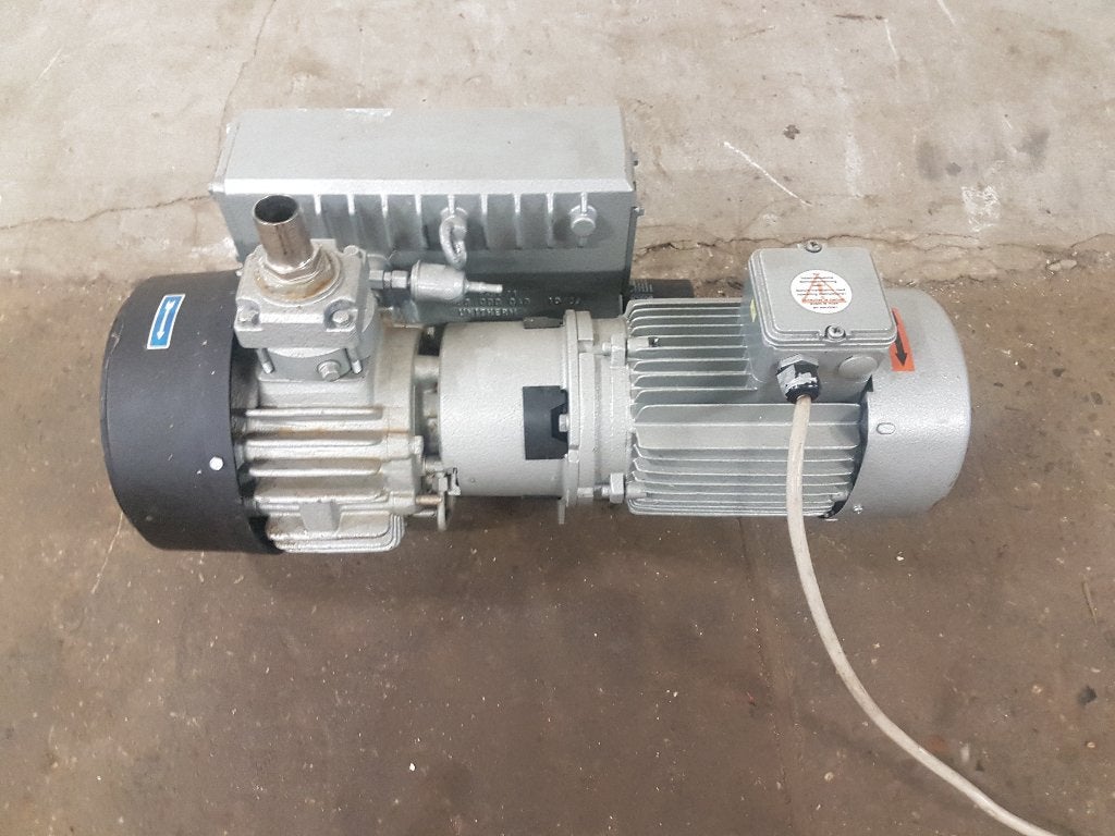 Vacuumpomp Busch RA 0063E, Doe-het-zelf en Bouw, Gebruikt, 100 liter of meer, Ophalen of Verzenden, Minder dan 200 liter/min