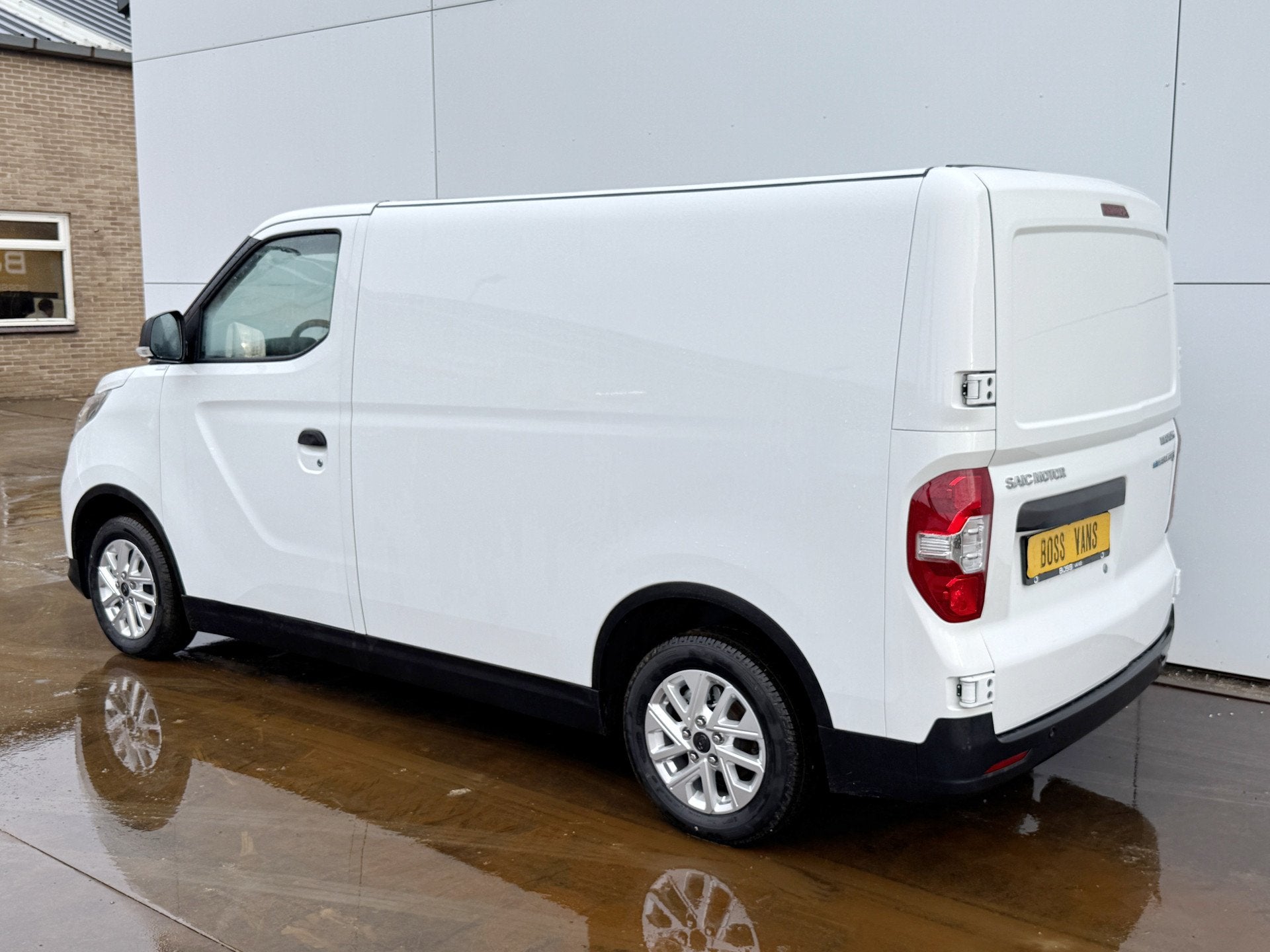 Maxus EDELIVER 3 50 kWh 122PK Nieuw! L1 SWB Elektrisch 50kWh, Autos, Entreprise, 2 places, Maxus, Noir