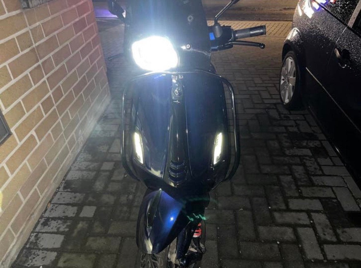 Gezocht‼️ vespa sprint, Ophalen of Verzenden, Zo goed als nieuw, Vespa