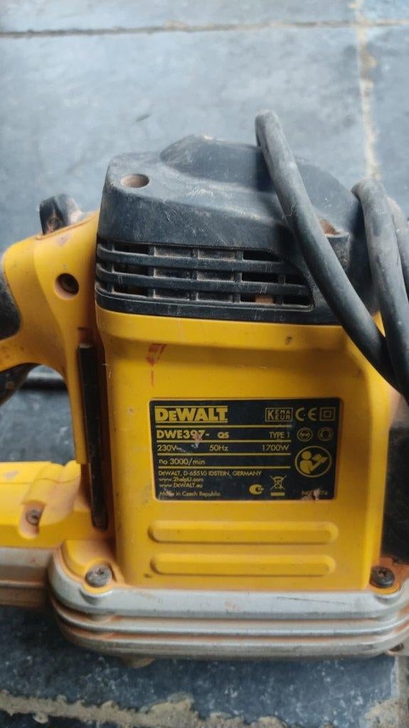 Scie à blocs Dewalt Pls, Enlèvement, Utilisé