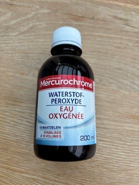 Waterstofperoxyde 3% – ontkleuring lichaamshaar, Ophalen of Verzenden, Zo goed als nieuw