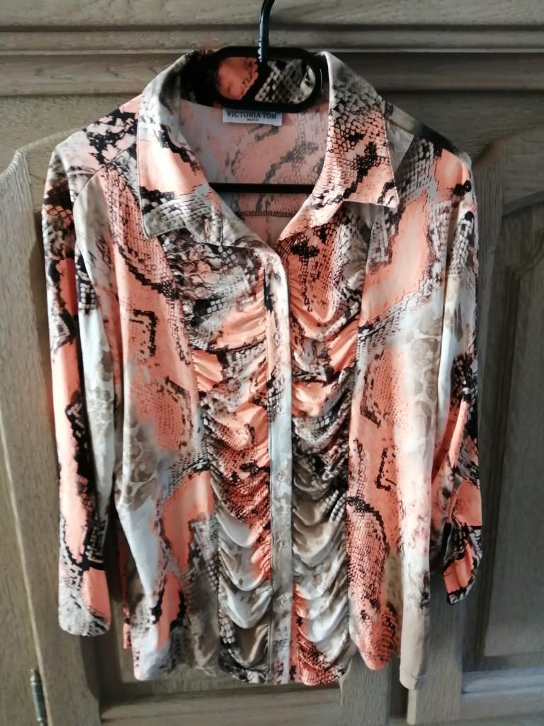 VICTORIA TOM bloes maat 46 / T5 NIEUW, Kleding | Dames, Blouses en Tunieken, VICTORIA TOM, Overige kleuren, Maat 46/48 (XL) of groter