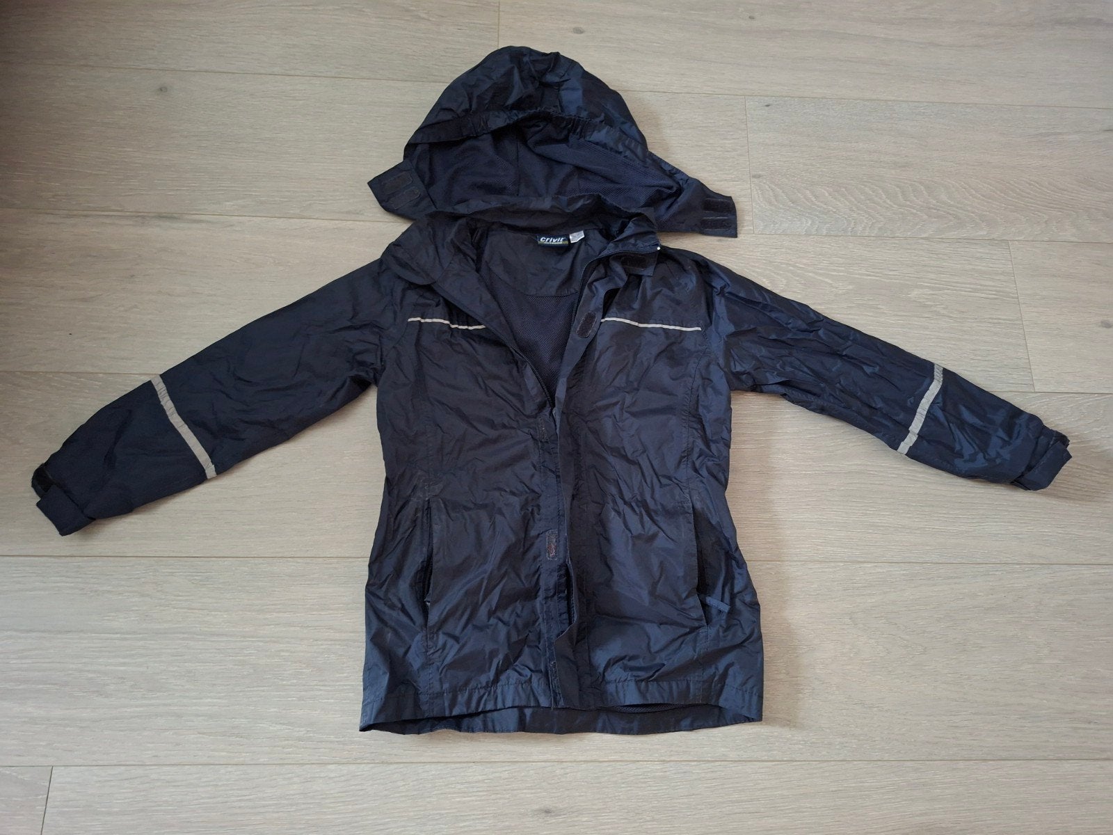 Veste de pluie taille 134/140, Enfants & Bébés, Vêtements enfant | Taille 134, Enlèvement ou Envoi, Garçon ou Fille