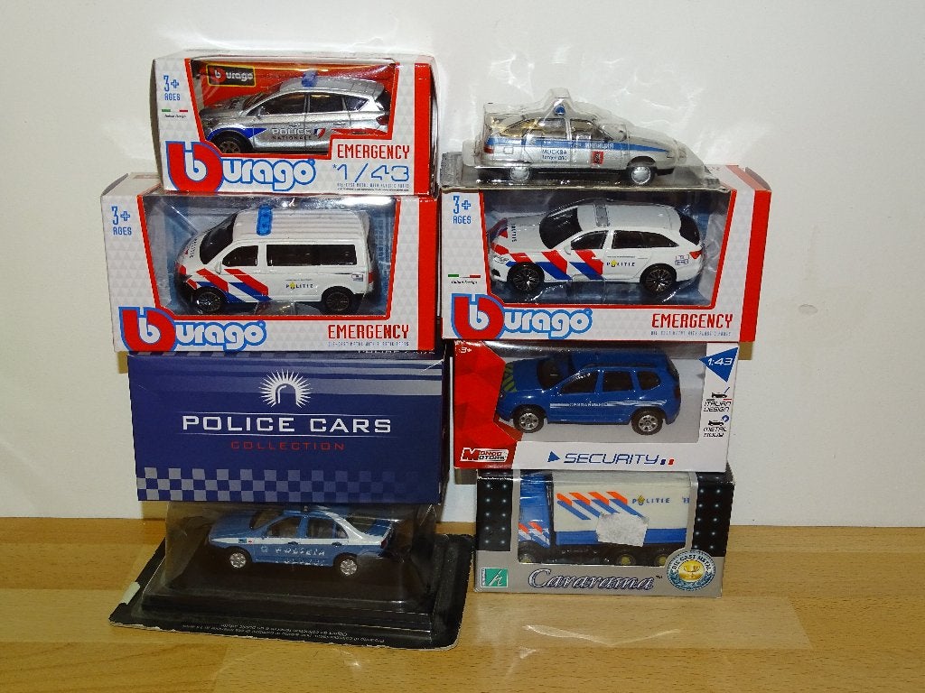 1/43 Collection lot Politie Police Bburago ford lada audi vw, Enlèvement ou Envoi, Comme neuf, Voiture, Autres marques