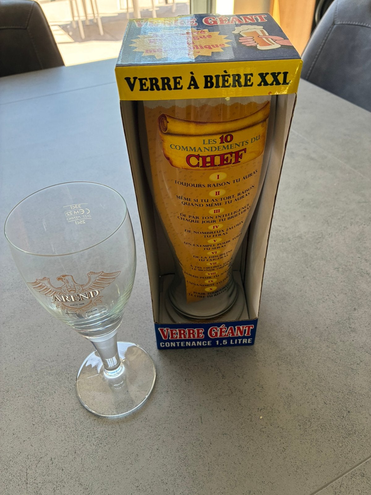 Deux verres de bière a donner, Enlèvement, Neuf