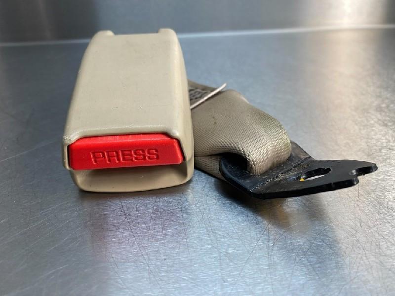 GORDELSLOT LINKS ACHTER Nissan Maxima QX (CA33), Gebruikt, Nissan