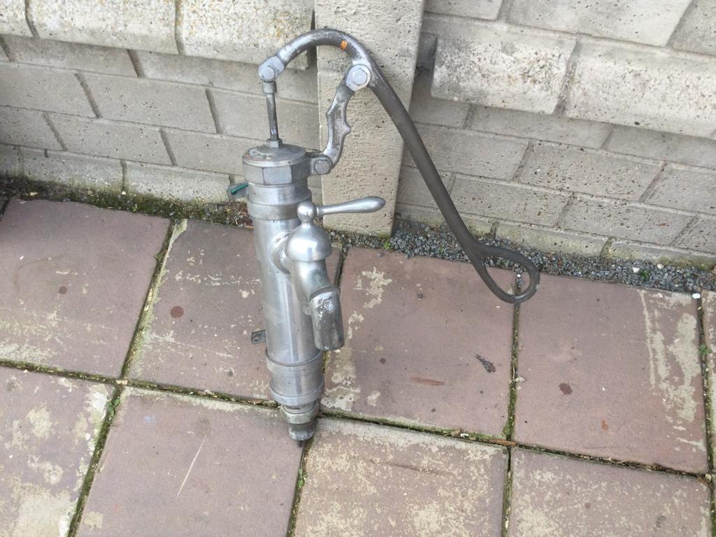 Oude waterpomp, Tuin en Terras, Ophalen, Gebruikt, Handmatig, Bronpomp