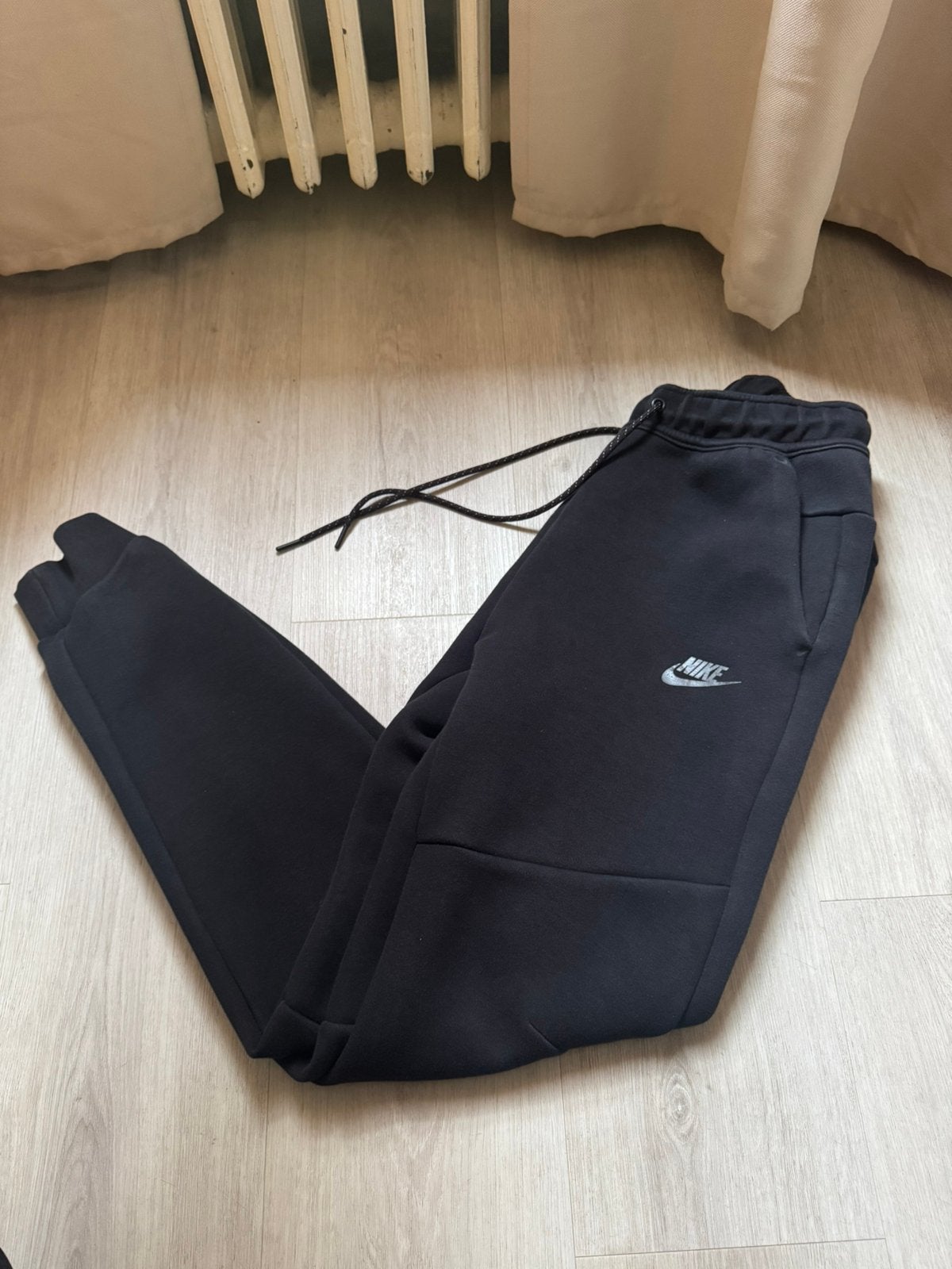 Nike tech broek maat S, Ophalen, Nieuw, Maat 46 (S) of kleiner, Zwart