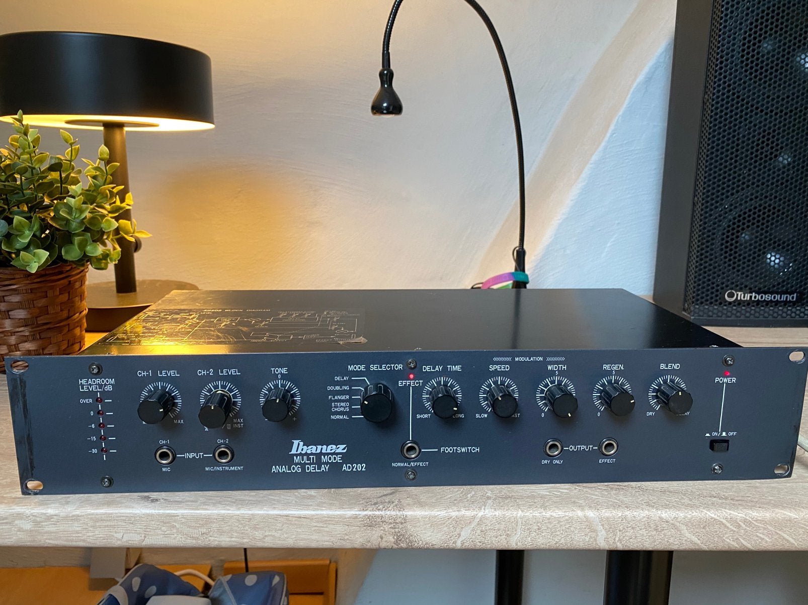 Ibanez  AD202, Muziek en Instrumenten, Ophalen of Verzenden, Zo goed als nieuw, Chorus