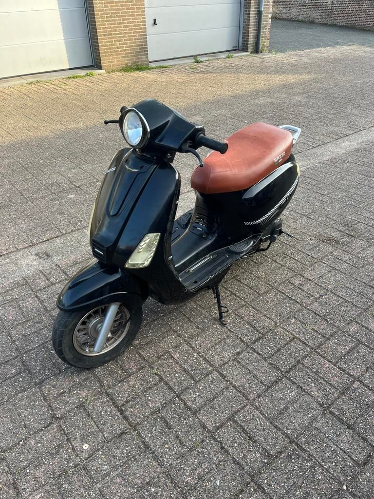 Scooter 50cc b klasse, Vélos & Vélomoteurs, Scooters | SYM, Enlèvement, Comme neuf, Essence