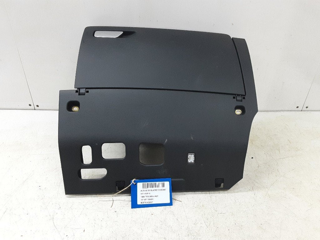 BOITE A GANTS Audi S3 Sportback (8VA / 8VF), Autos : Pièces & Accessoires, Habitacle & Garnissage, Audi, Utilisé