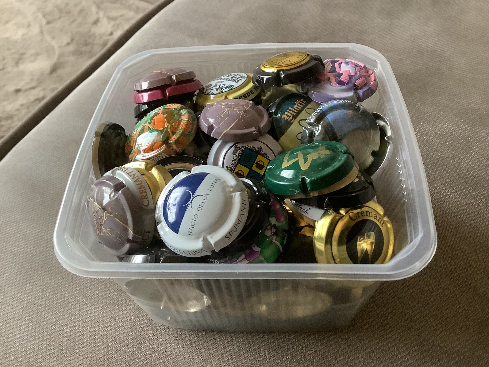 Cava en cremant capsules, Verzamelen, Ophalen, Zo goed als nieuw