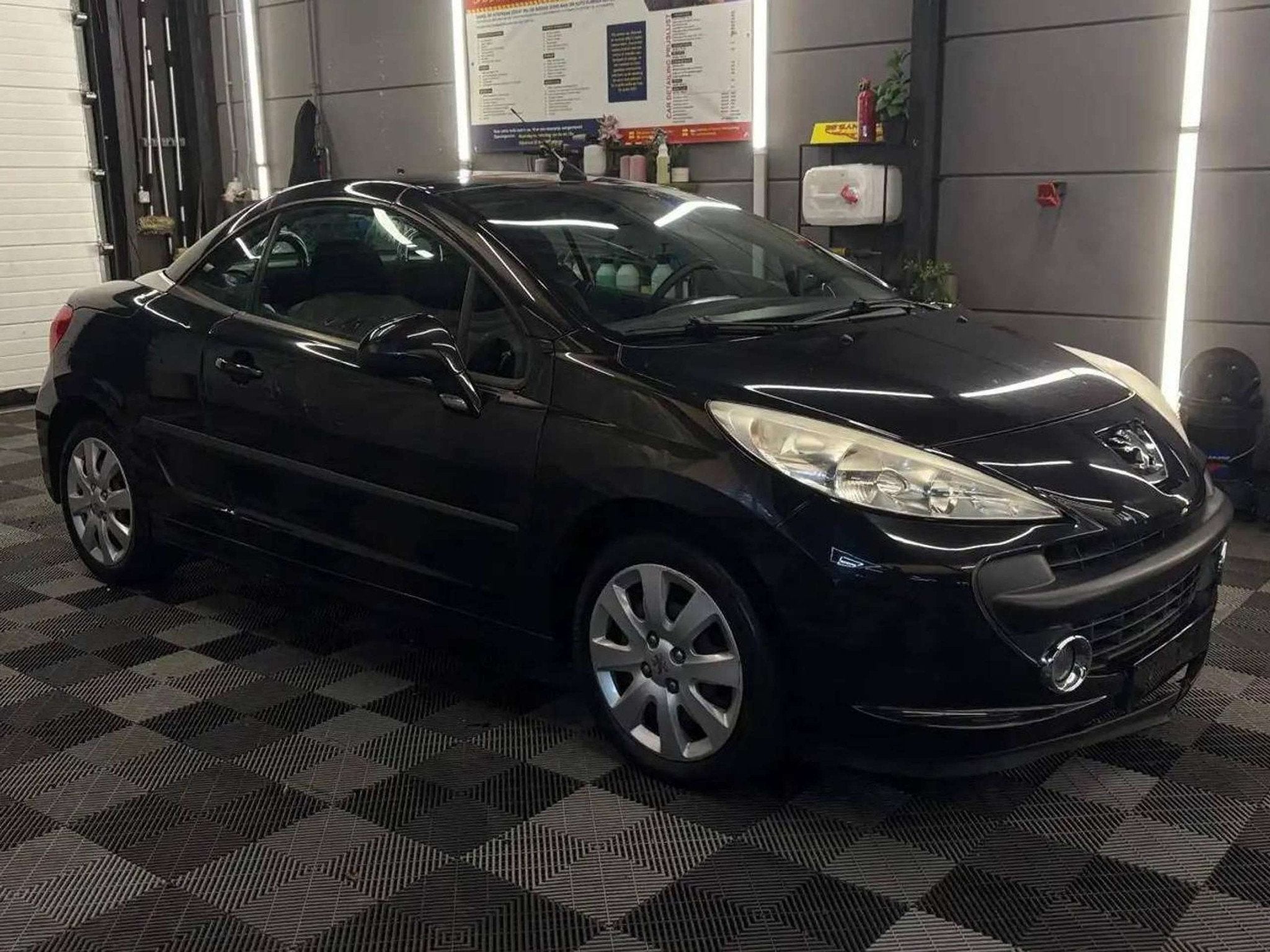 Peugeot 207 CC | 1.6i | BJ. 2008 | 155.364Km, Auto's, https://public.car-pass.be/vhr/1294a166-12a8-427a-a725-70373b9474d3, 4 zetels