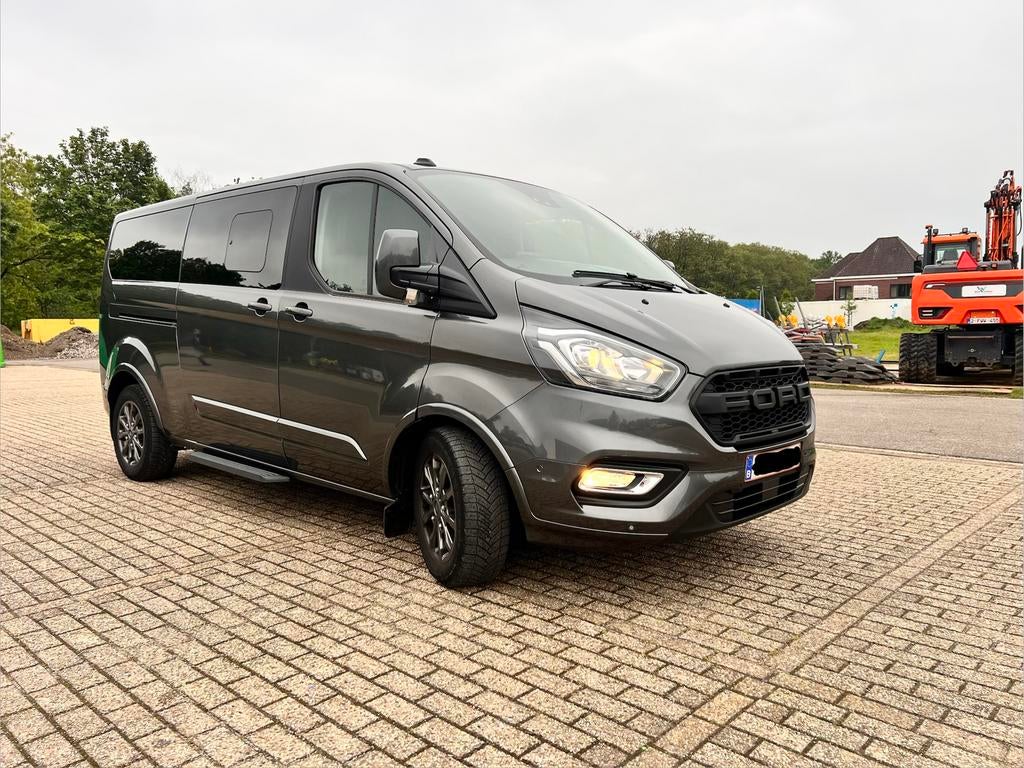 Ford Tourneo Custom Titanium 2022 – Automaat – 9 zit, Auto's, Automaat, Monovolume, Bruin, Diesel