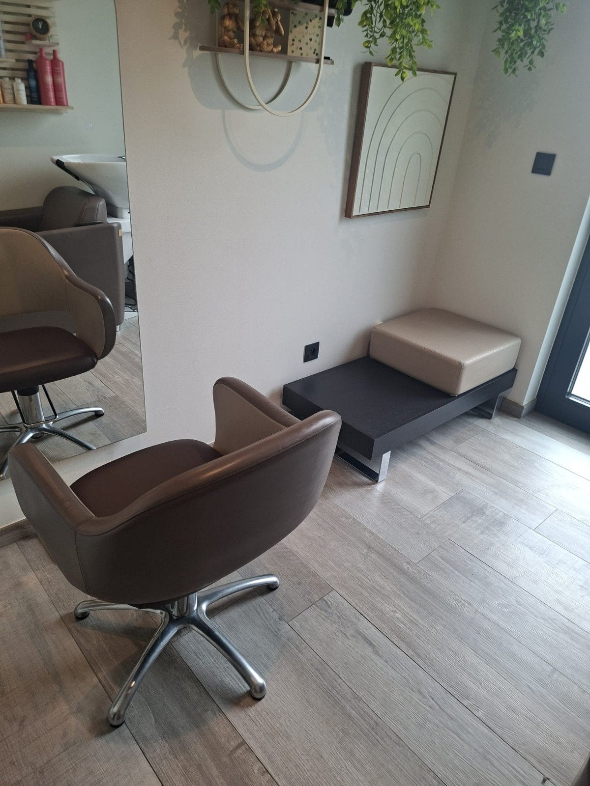 Pietranera kappersstoel + wachtbank, Ophalen