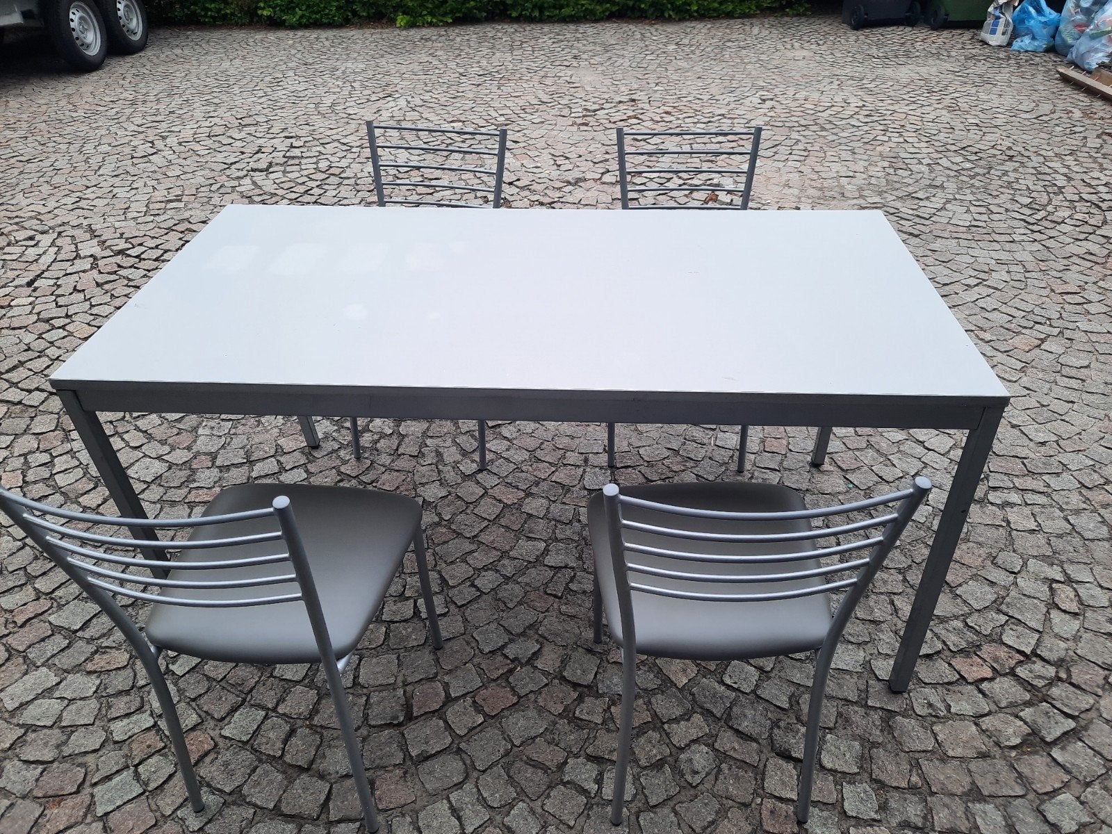 Keukentafel met 4 stoelen te koop., Ophalen