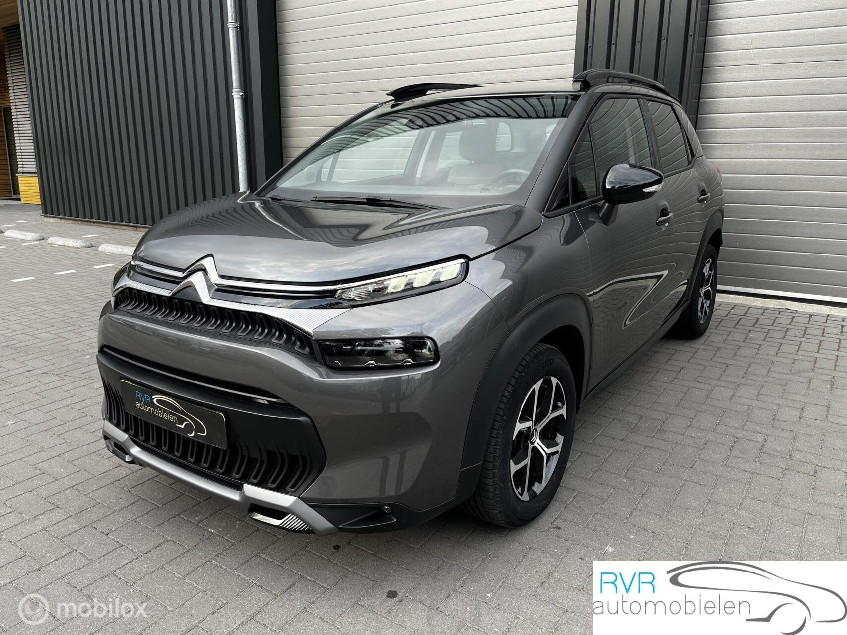 Citroen C3 Aircross 1.2 PureTech AUTOMAAT/CRUISE/LEER/CLIMA, Gebruikt, Zwart, 1199 cc, Leder