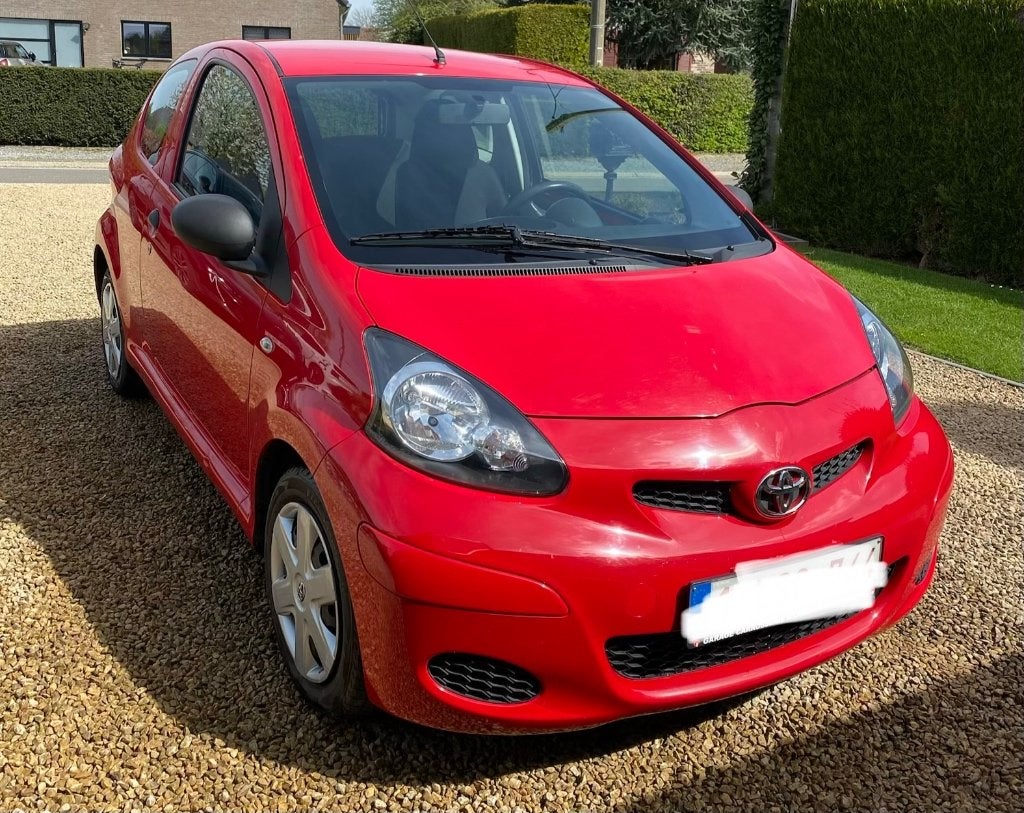 Toyota Aygo, Auto's, Toyota, Voorwielaandrijving, Stof, Airbags, Grijs