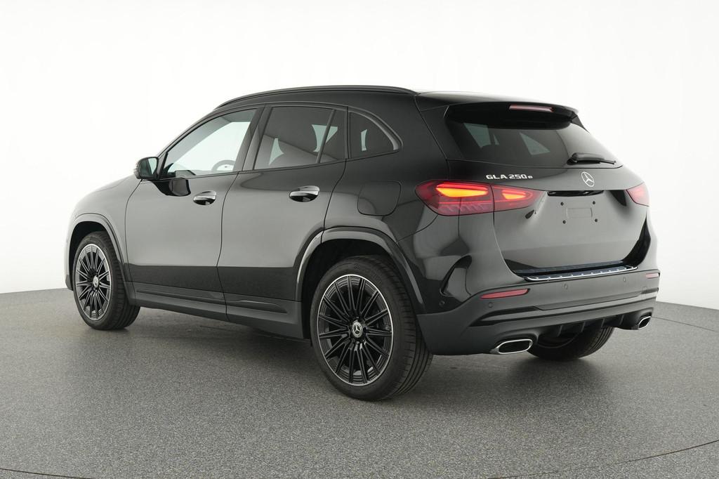 Mercedes-Benz GLA 250 e AMG Line + LEDER + PANO DAK + BURMES, Autos, 1332 cm³, Achat, Euro 6, 5 places