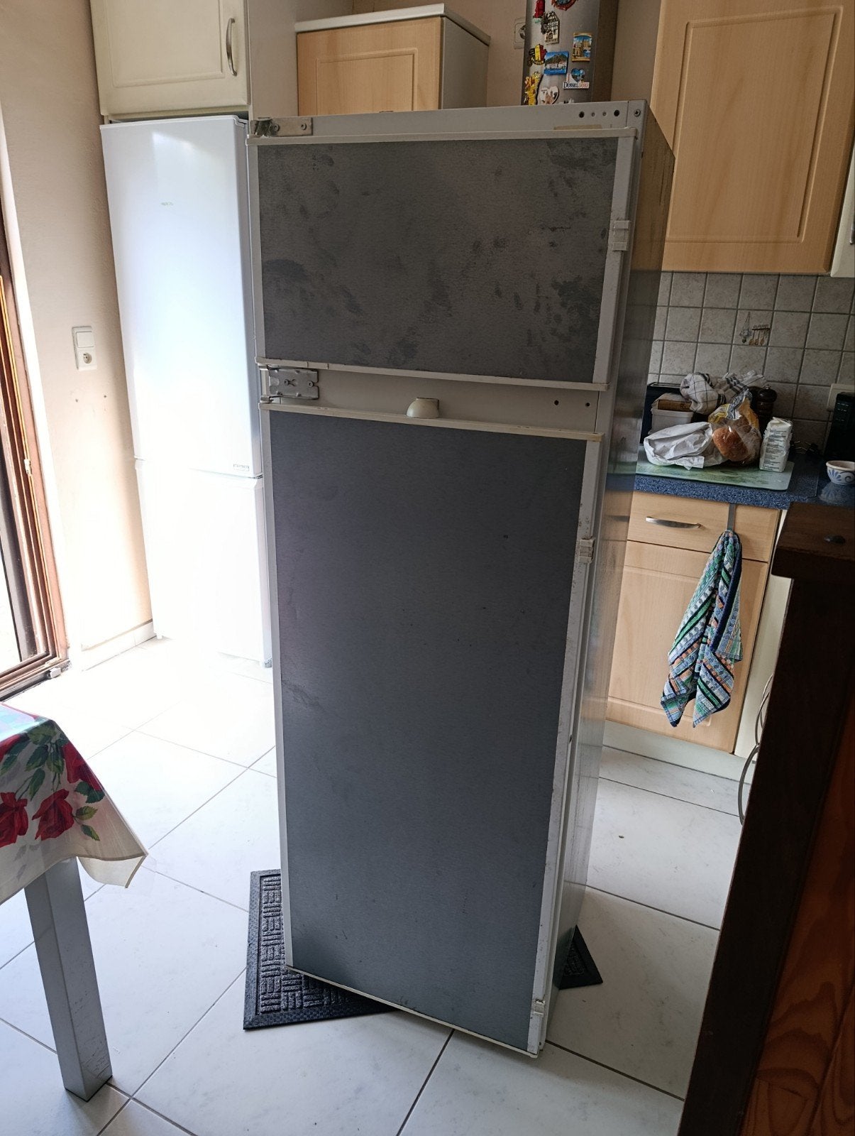 Frigo encastrable, fonctionne parfaitement., Enlèvement