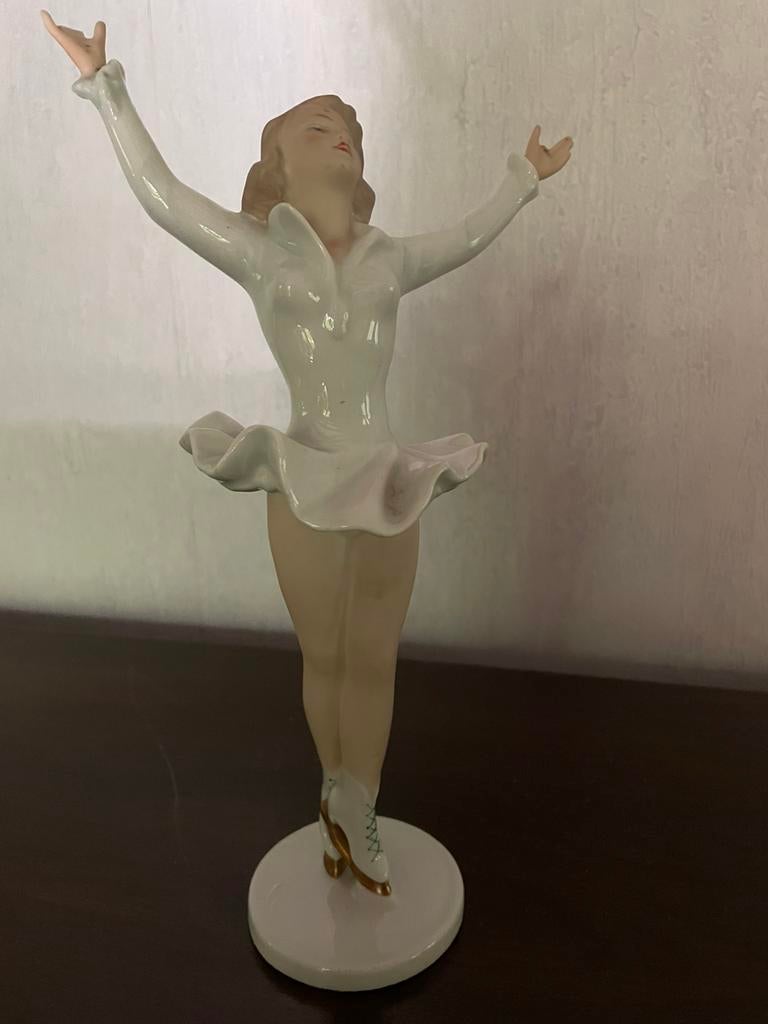Ballerina, Ophalen, Porselein