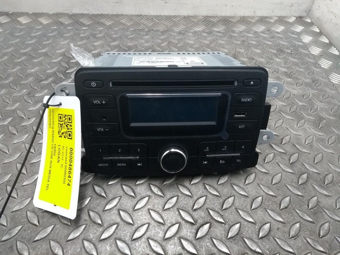 DACIA LOGAN RADIO 2014, Auto-onderdelen, Ophalen of Verzenden, Gebruikt, Stiba lid
