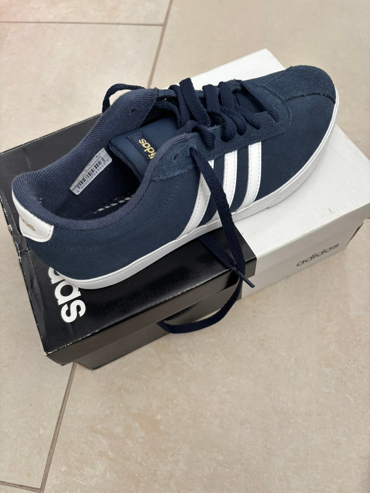 ADIDAS schoenen, Kleding | Heren, Blauw, Sportschoenen, Nieuw, Ophalen of Verzenden