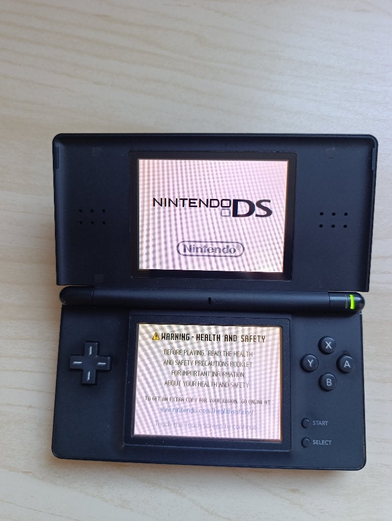 Nintendo DS lite 2006, Games en Spelcomputers, Spelcomputers | Nintendo DS, Ophalen, Gebruikt, Zwart, Met beschermhoes of tas
