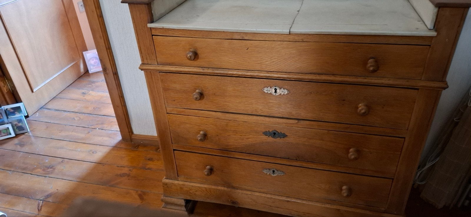 commode  dessus marbre ( fendu), Maison & Meubles, 25 à 50 cm, Louis philippe, Enlèvement, Utilisé