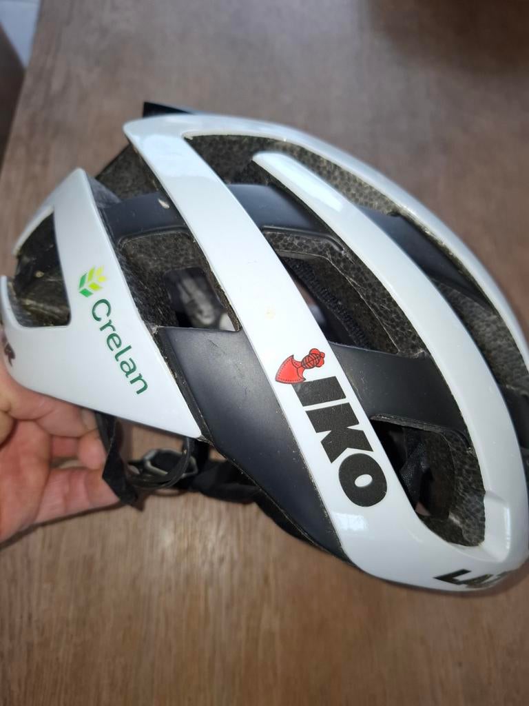 Helmen Lazer  Met, Ophalen