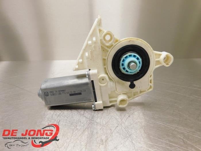 Moteur de vitre portière d'un Volkswagen Passat, Volkswagen, -, 3 mois de garantie, Utilisé