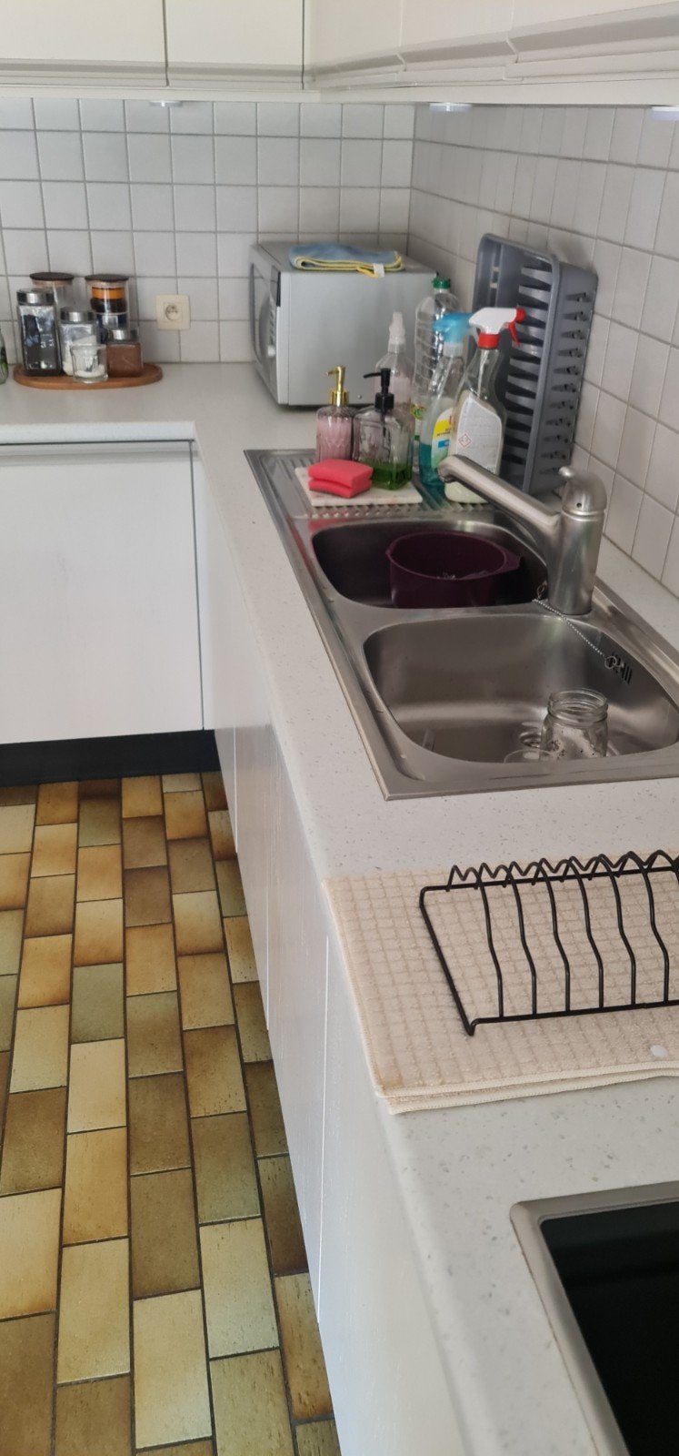 L keuken met toestellen oven inductie dampkap, Ophalen
