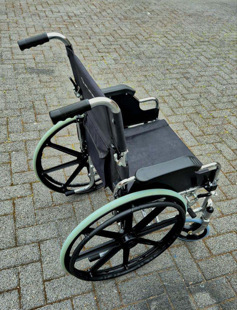 Rolstoel, Diversen, Rolstoelen, Zo goed als nieuw, Duwrolstoel, Inklapbaar, Ophalen