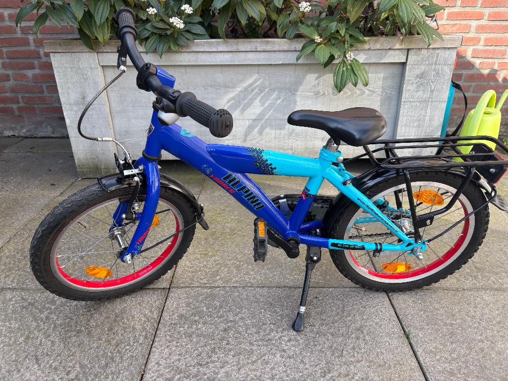 Alpina Yabber Kinderfiets 16 inch. zo goed als nieuw, Fietsen en Brommers, Ophalen, Terugtraprem, Zijwieltjes, 16 tot 20 inch