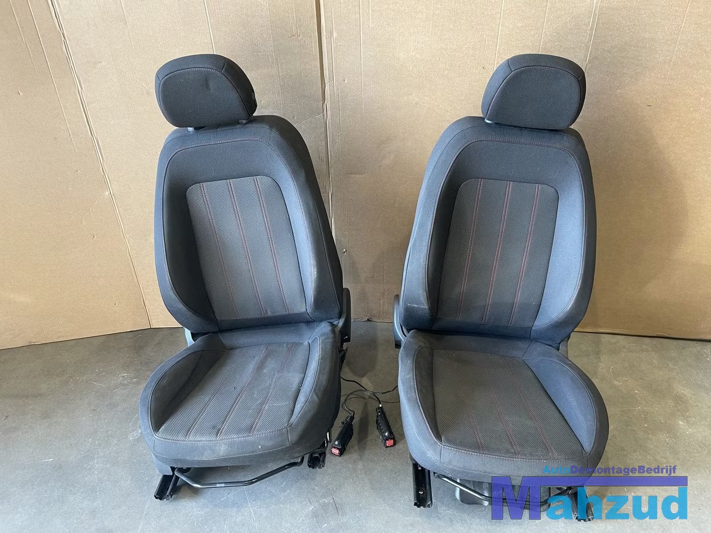 OPEL CORSA D 5 DEURS interieur stof voorstoel bank stof, Opel Automobile GmbH, Opel, Bahnhofsplatz 1
65423  Russelsheim am Main, DE