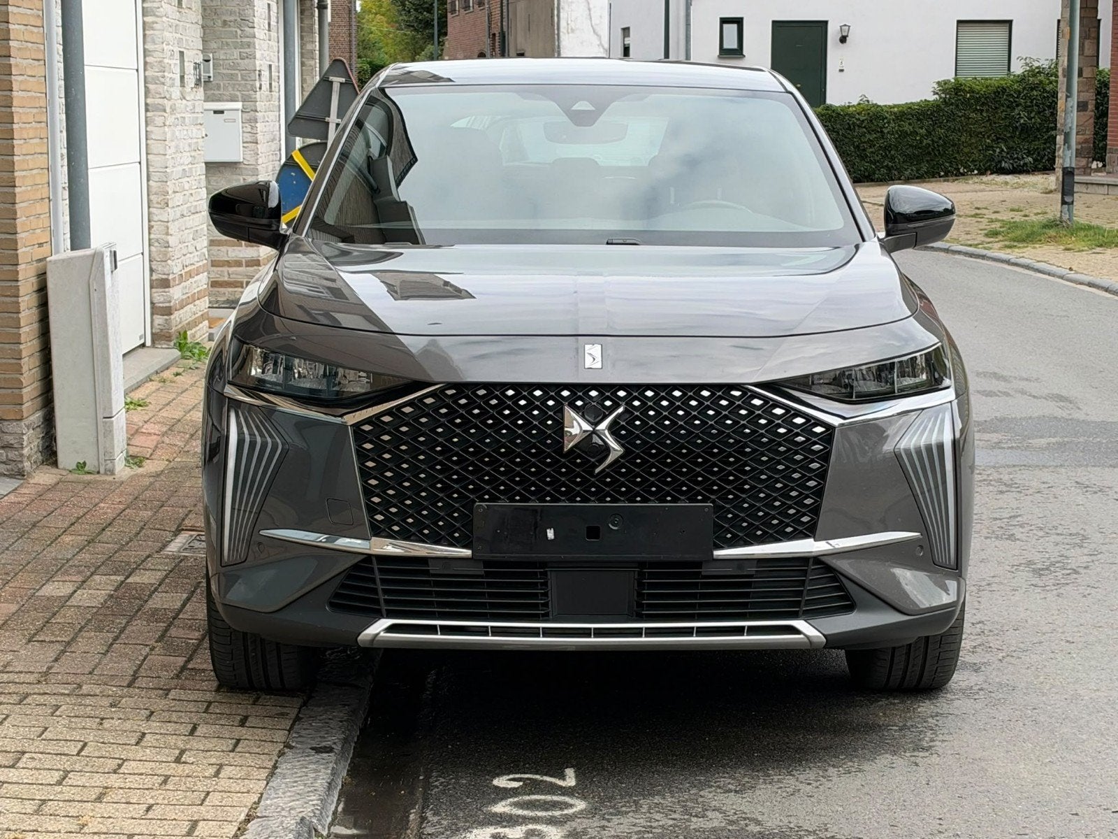 DS7 HYBRIDE 2024, Autos, Achat, Euro 6, Entreprise, https://public.car-pass.be/verify/1061-0501-0017#