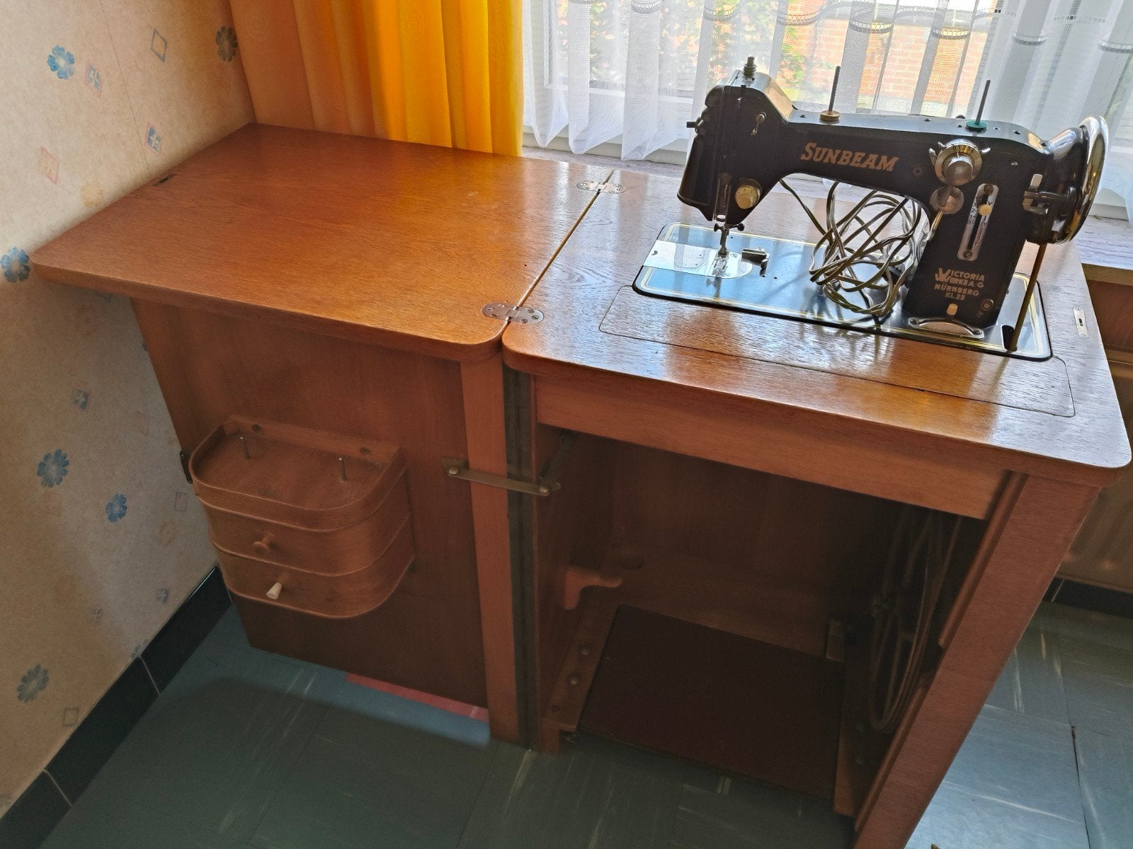 Sunbeam naaimachine in kast, Antiek en Kunst, Ophalen