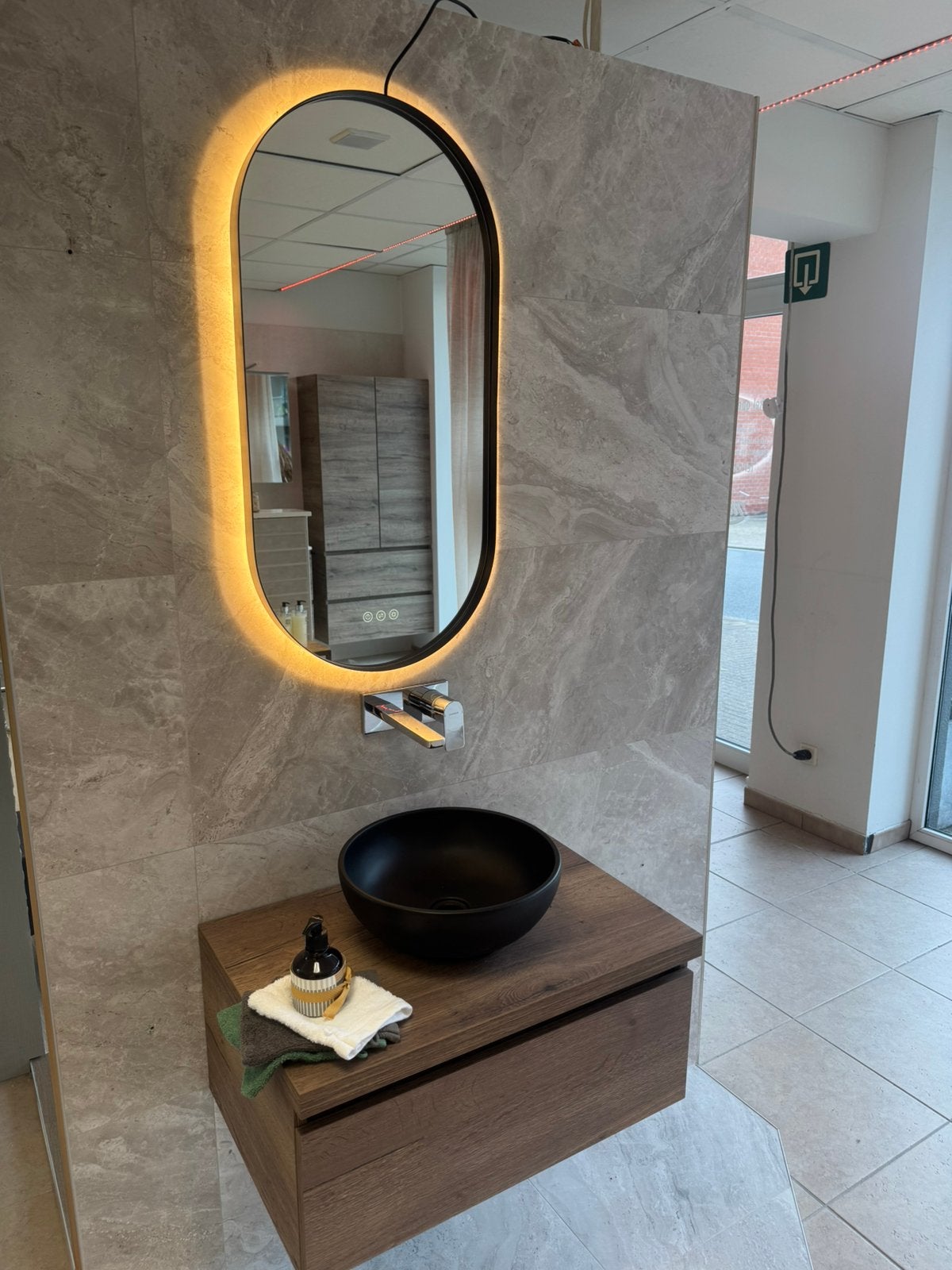 Badkamer meubel met led spiegel, Ophalen, Nieuw