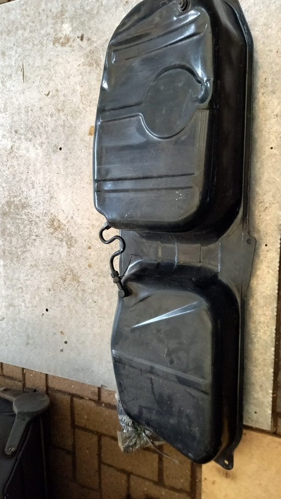Réservoir d'essence BMW E30 original - restauration/projet, Autos : Pièces & Accessoires, Enlèvement, Utilisé, BMW
