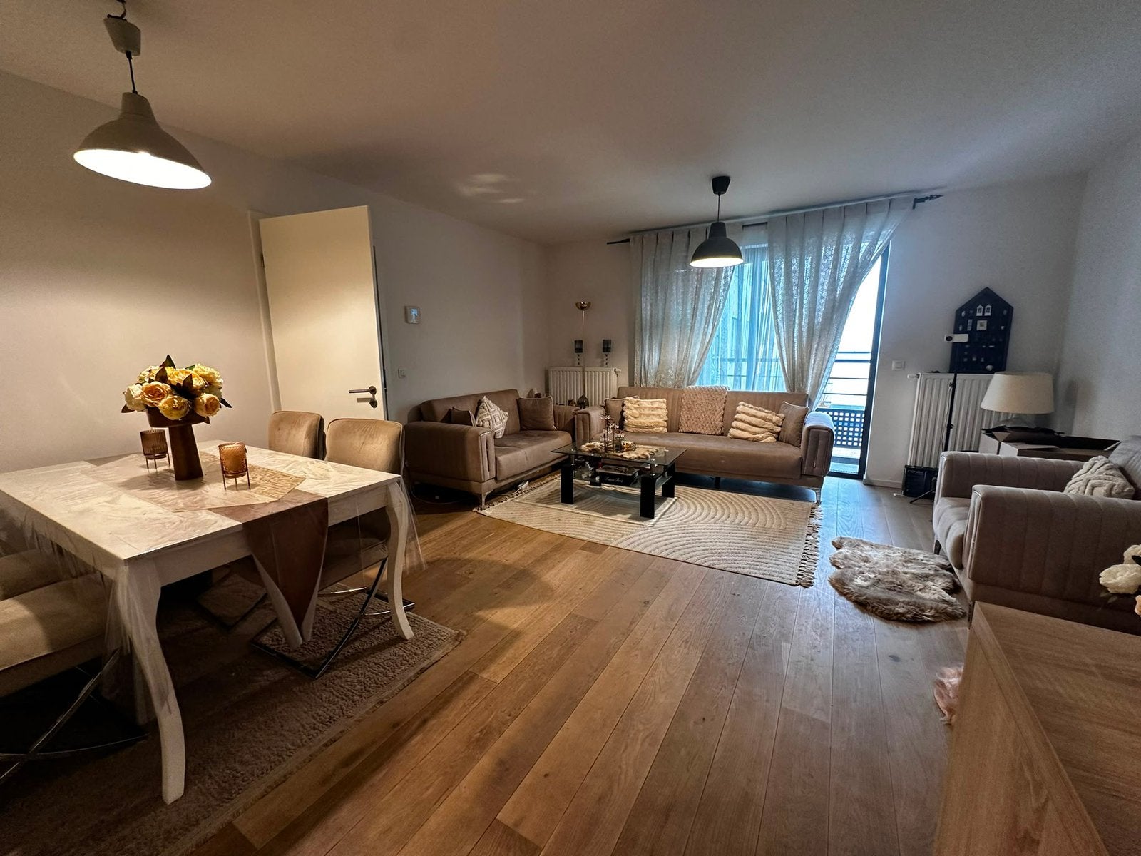 Ensemble salon (3pl + 2pl + 1pl) Tissu anti-taches, 50 à 75 m², Salon Moderne Oriental Chic (turc moderne), Beige, Comme neuf