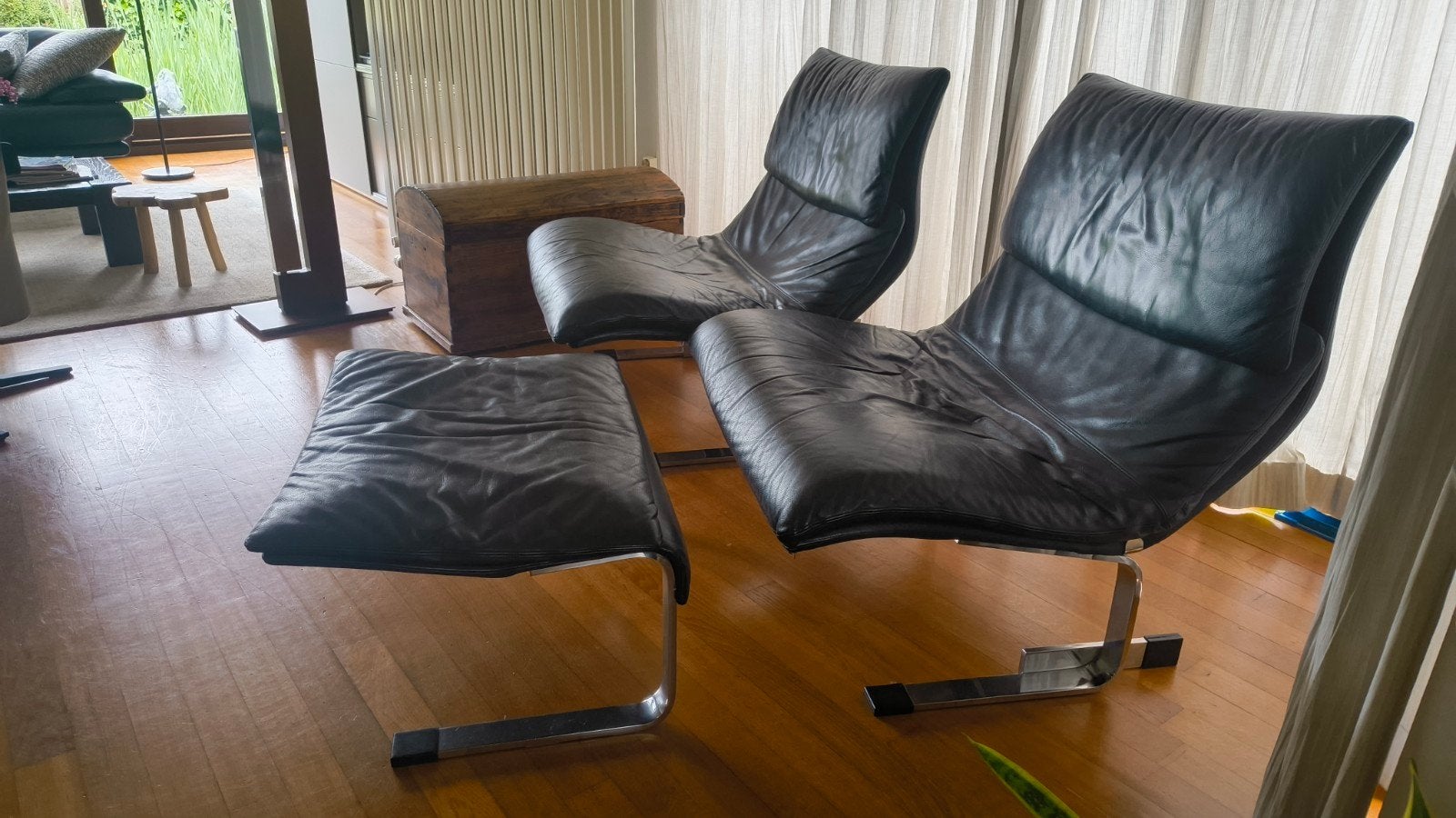 2 chaises Saporiti Onda avec repose-pieds, Enlèvement
