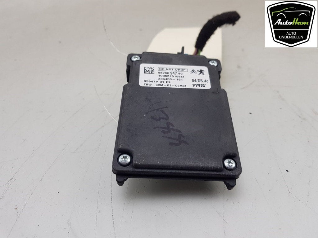 CAMERA VOOR Opel Crossland (X) (01-2017/05-2018), Gebruikt, Postoffice@zf.com, Löwentaler Straße 20
88046  Friedrichshafen, DE