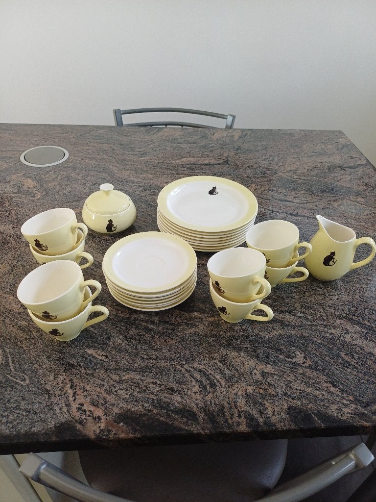 Servies zwarte kat, Enlèvement