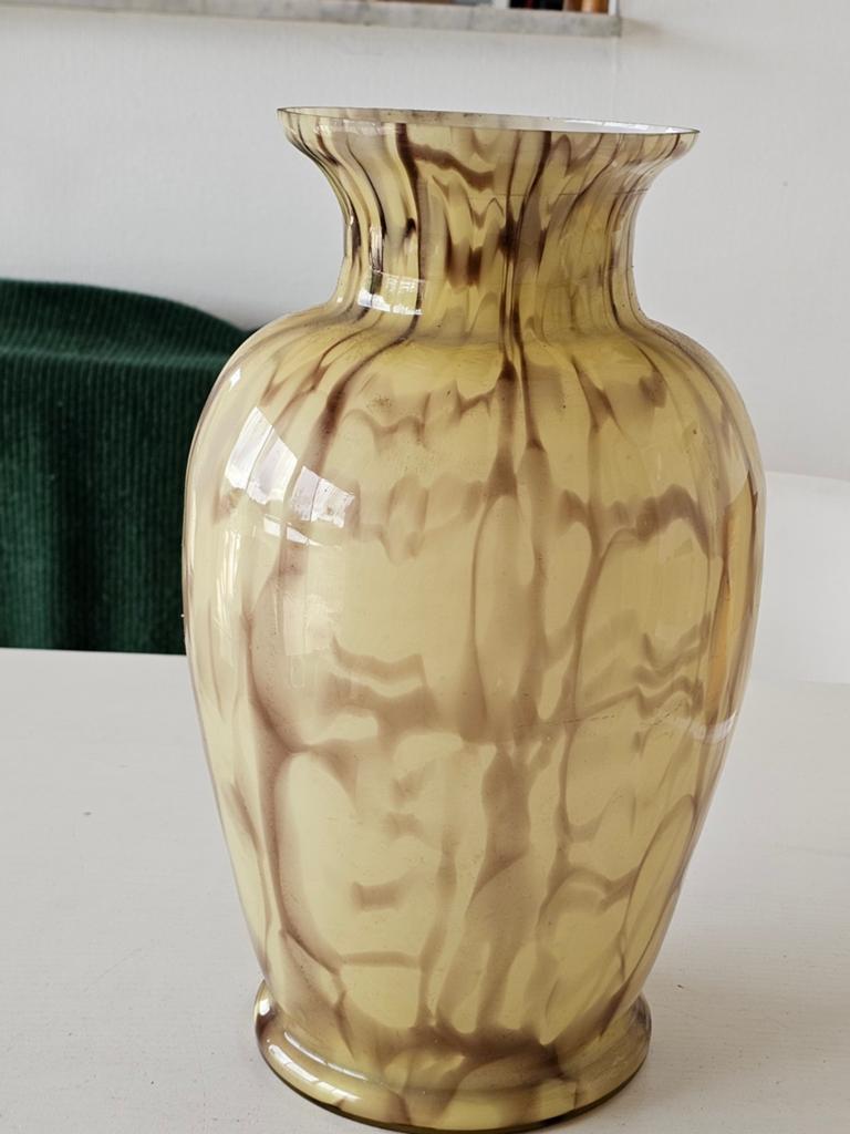 Vase Art Déco en verre opalin,, Enlèvement