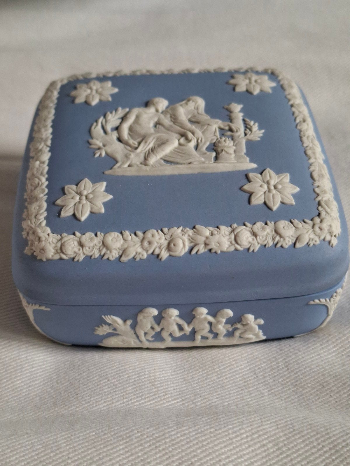 Prachtige snoepdoos van Wedgwood, Ophalen of Verzenden
