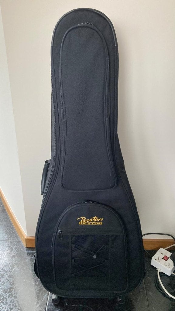 Draagtas Boston voor klassieke gitaar, Musique & Instruments, Instruments à corde | Guitares | Acoustiques, Enlèvement, Utilisé