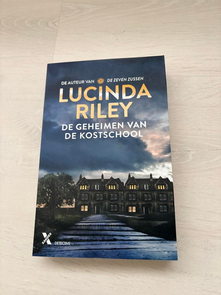 De geheimen van de kostschool, Boeken, Ophalen, Zo goed als nieuw
